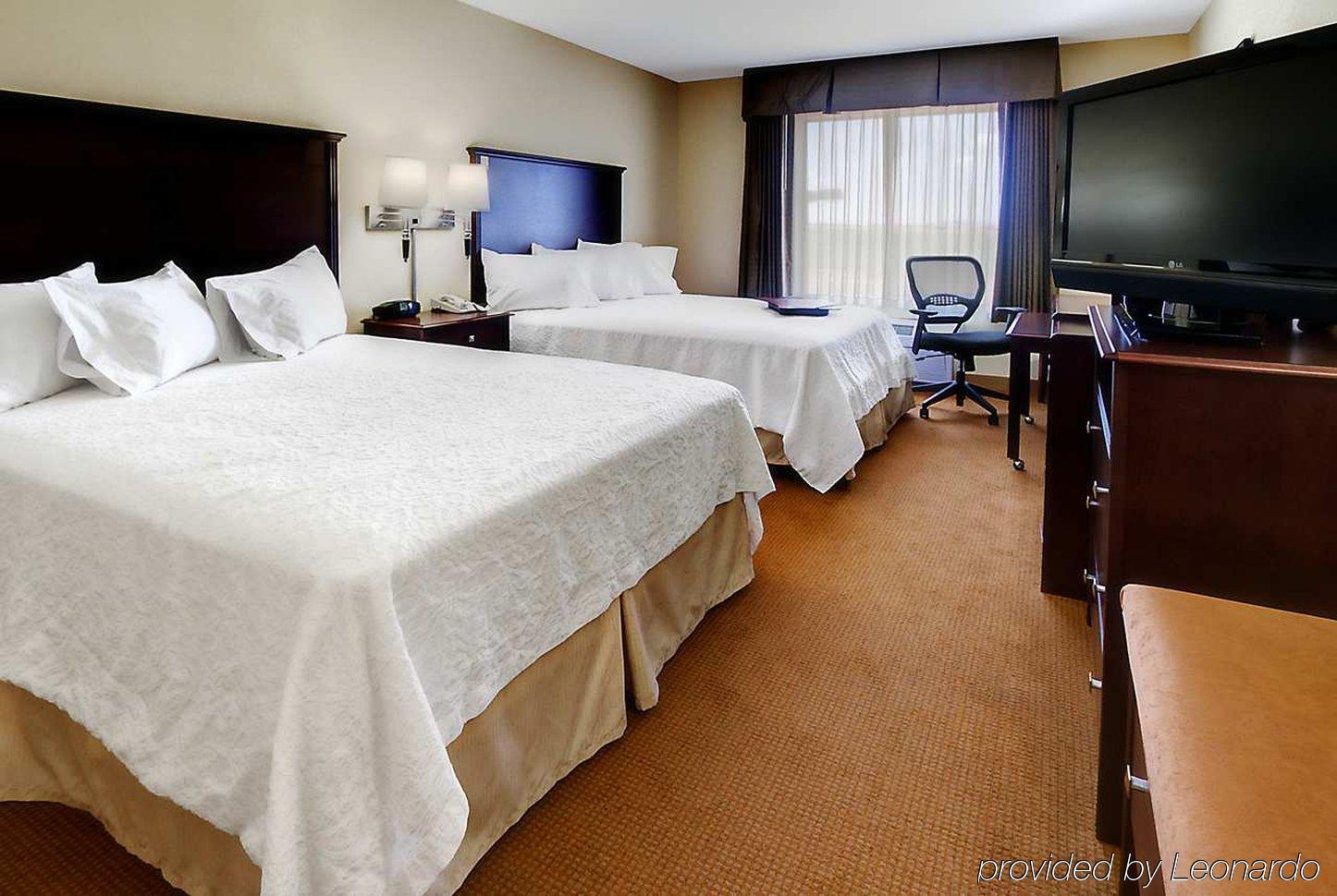 Hampton Inn & Suites Алтус Экстерьер фото