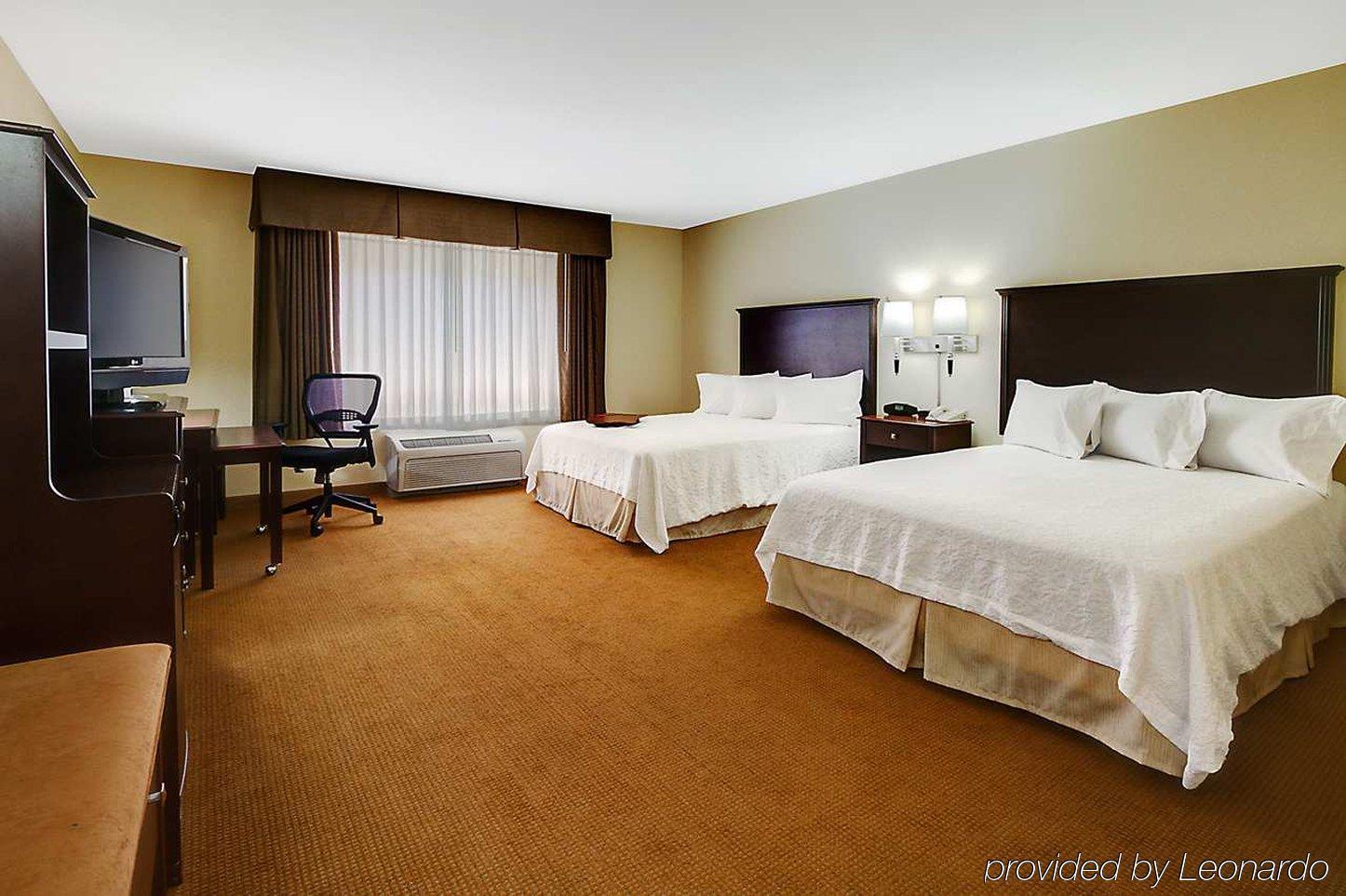 Hampton Inn & Suites Алтус Экстерьер фото